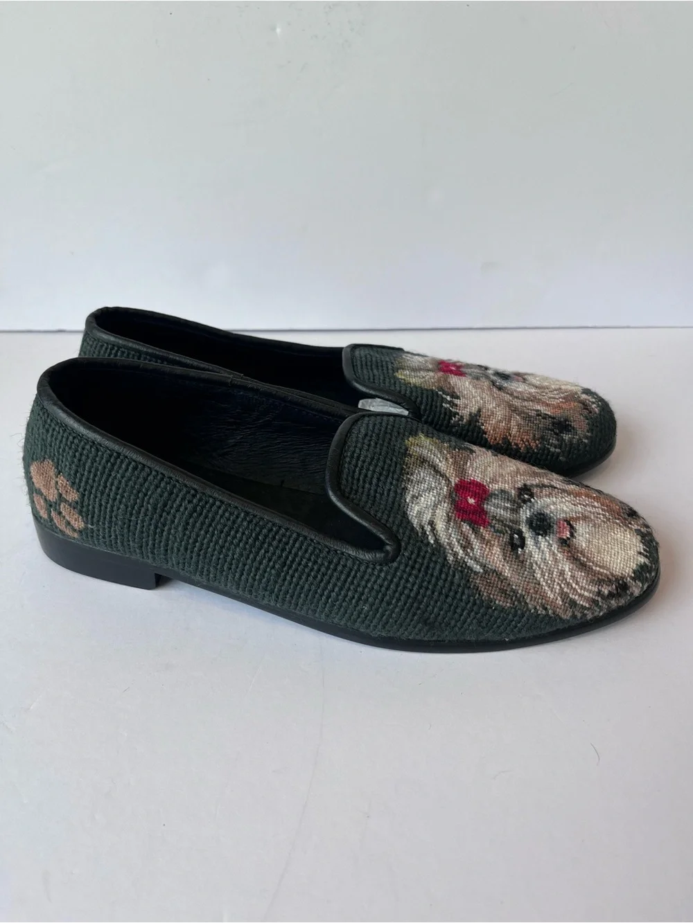 Vintage Needlepoint Yorkshire Terrier Dog Loafers Green Flats